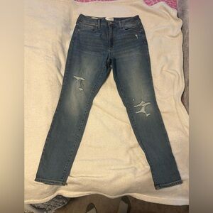 Universal Thread Blue Distressed Skinny Jeans